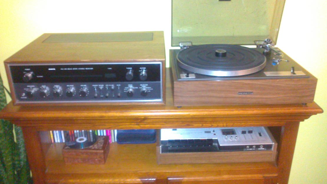 tocadisco, amplificador con radio y cassette antiguos