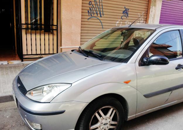 vendo ford focus trend 1. 8 tddi
