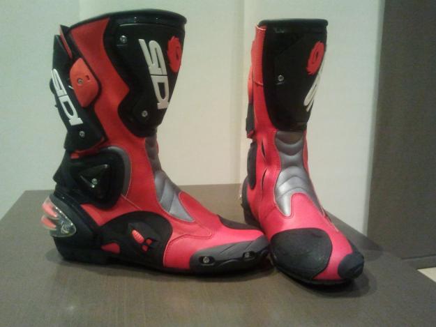 Botas sidi vertigo rojas