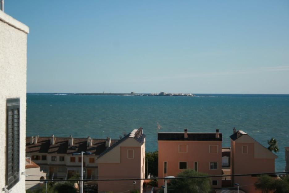 Se vende apartamento con fantásticas vistas al mar-2 dormitorios