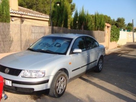 VOLKSWAGEN PASSAT BERLINA - VALENCIA