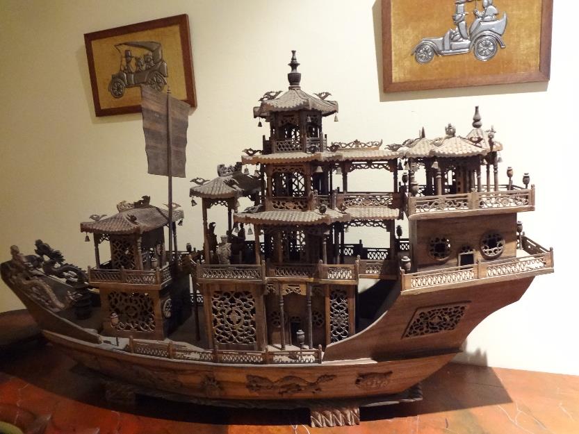 Magnifico barco chino de madera  muy antiguo