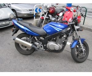 SUZUKI GS 500