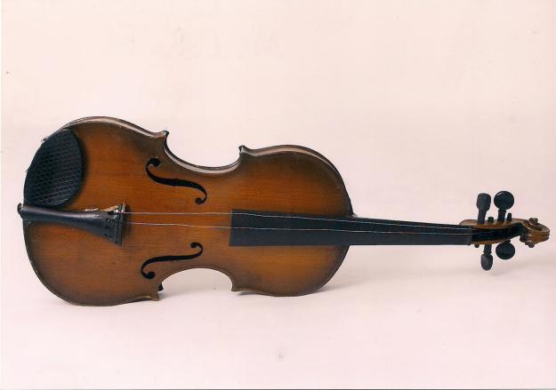 Urgente vendo al mejor postor, antiguo y autenticos violines de Amatus y Stardivarius