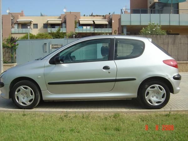 SE VENDE PEUGEOT 206