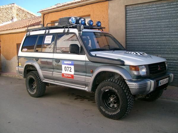 mitsubishi montero