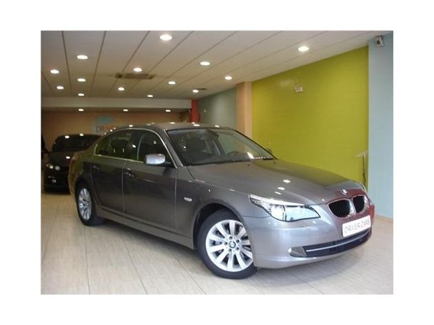 BMW SERIE 5 520D