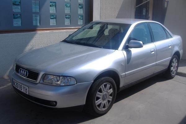 AUDI  A4  2.5 TDI