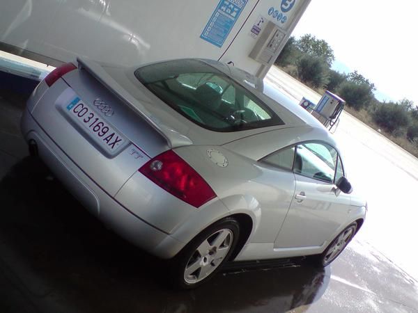 se vende audi tt