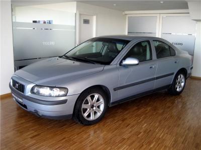 Volvo S60 2.4 BASICO