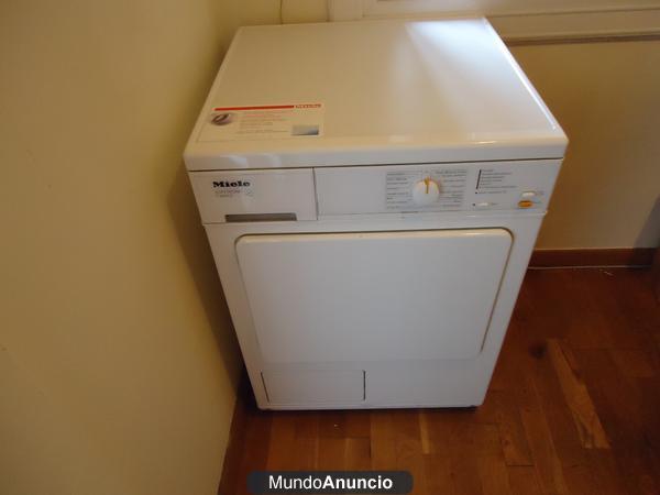 Secadora de condensación Miele T8402C