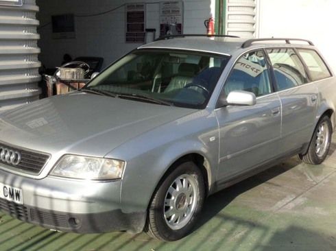 Audi A6 Avant 2.5 TDI