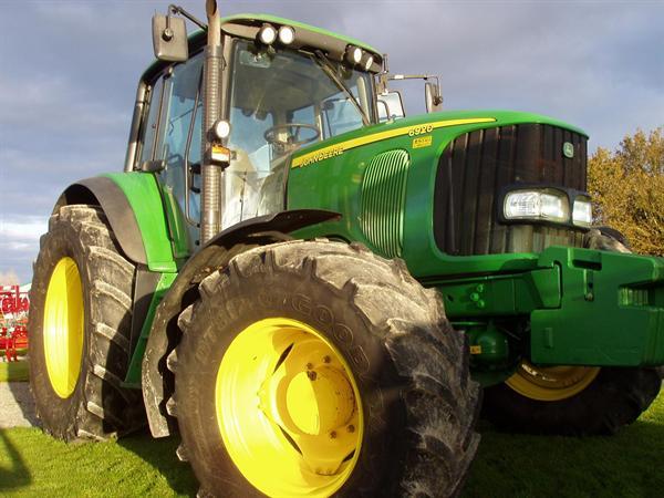 Tractor John Deere 6920 TLS