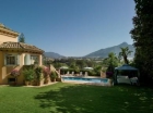 Chalet con 5 dormitorios se vende en Marbella, Costa del Sol - mejor precio | unprecio.es