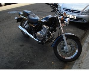 SUZUKI GZ 250 MARAUDER