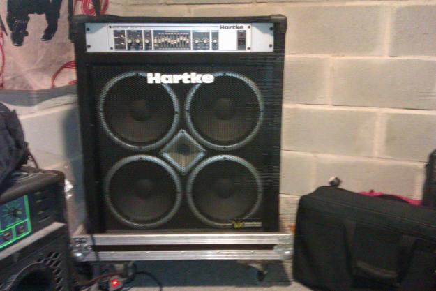 Vendo combo de bajo hartke vx 3500 con hardcase