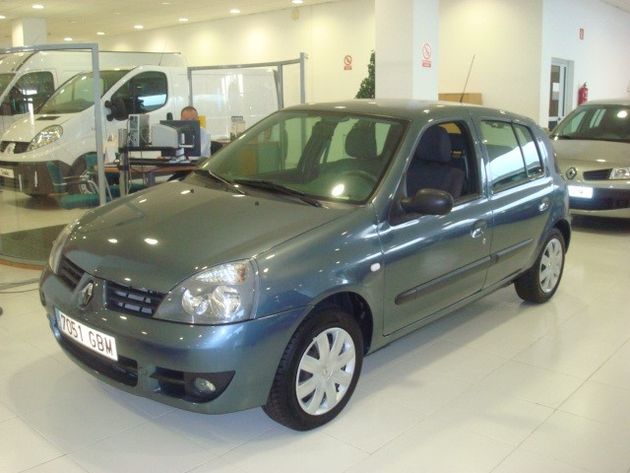 RENAULT Clio 1.2 Authentique
