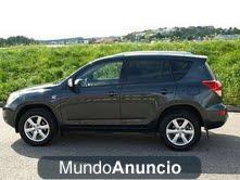 Toyota Rav-4 2,0 Turbo D4D 16v 4x4 - 3000€