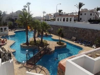 Apartamento con 2 dormitorios se vende en Villamartin, Costa Blanca