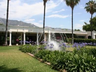 Chalet con 9 dormitorios se vende en Marbella, Costa del Sol