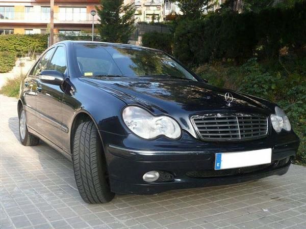 MERCEDES C 180 74.000 KMS COMO NUEVO!!