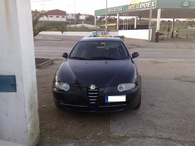 VOLKSWAGEN GOLF V 1.9 TDI 105 S