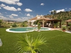 Chalet con 4 dormitorios se vende en Coin - mejor precio | unprecio.es
