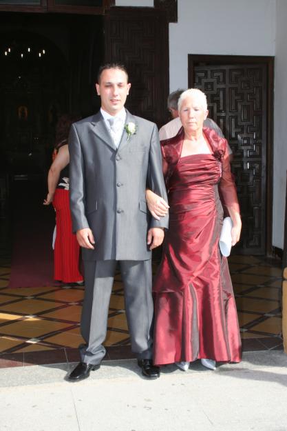 TRAJE DE NOVIA Y NOVIO