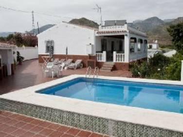 Alquilar Chalet Nerja campo