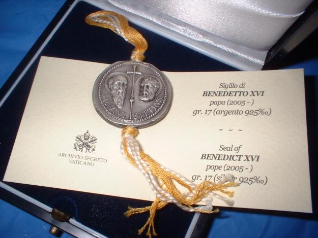 Papa Benedicto XVI Oficial del Vaticano plata sello papal