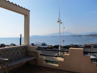 Casa : 8/10 personas - junto al mar - vistas a mar - le pradet  var  provenza-alpes-costa azul  francia