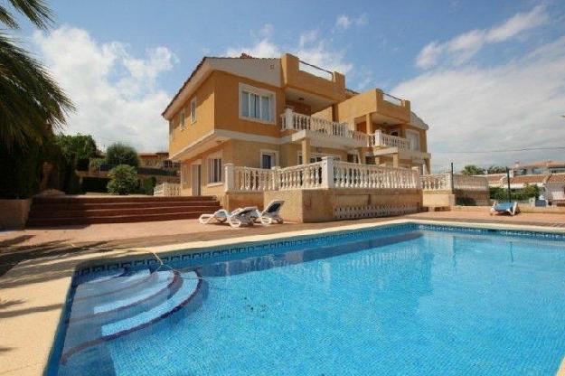 Chalet en venta en Nucia (la), Alicante (Costa Blanca)