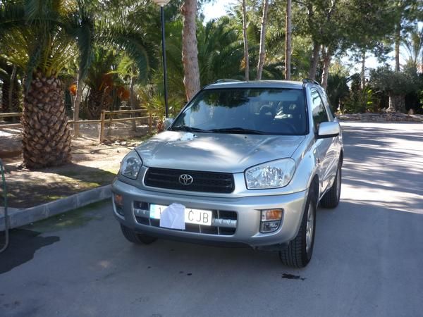 TOYOTA RAV4