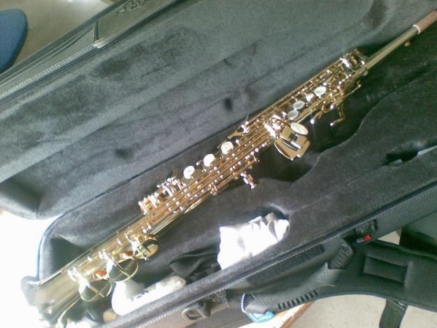 Saxofón selmer serie II seminuevo