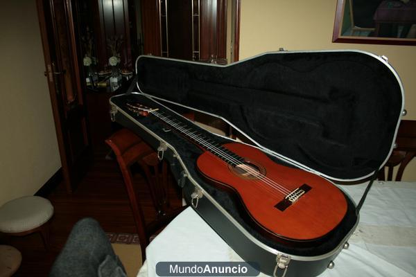 Vendo Guitarra ALHAMBRA 10C