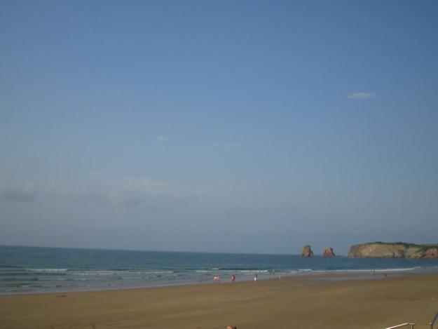 Cambio apartamento en primera línea de playa de Hendaya por apartamento en Donosti o Tolos