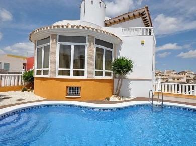 Chalet con 5 dormitorios se vende en Campoamor, Costa Blanca