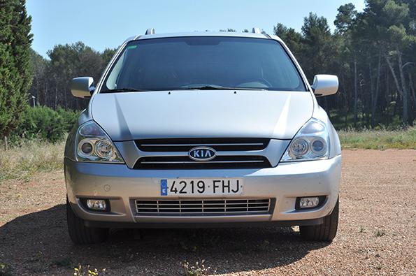kia carnival exII excelente estado. muy cuidadada.
