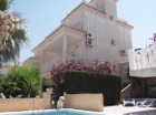 Chalet con 3 dormitorios se vende en Villamartin, Costa Blanca - mejor precio | unprecio.es