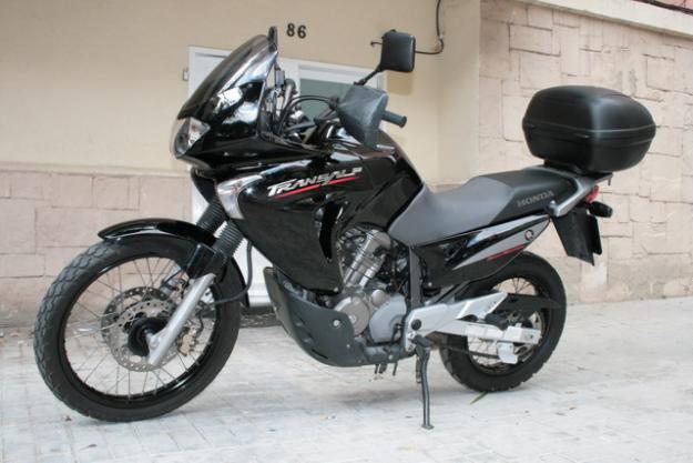 Honda Transalp XL650V 2007 - Negra - 20,000kms