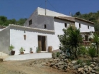 Chalet con 4 dormitorios se vende en Riogordo, Axarquia - mejor precio | unprecio.es