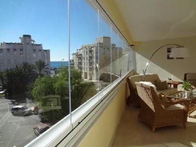 Apartamento con 2 dormitorios se vende en Marbella, Costa del Sol