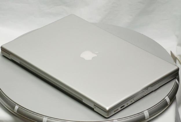 Apple Mac Pro 2x2,4GHz 8-Core (MC561Y/A)