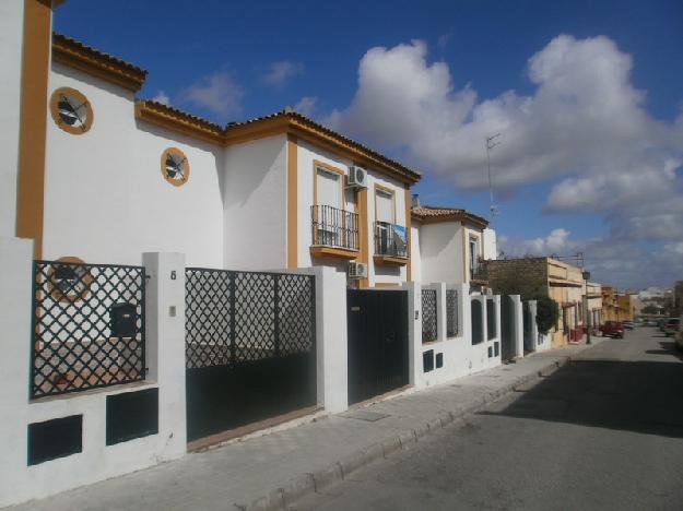 Casa adosada en Cabezas de San Juan (Las)