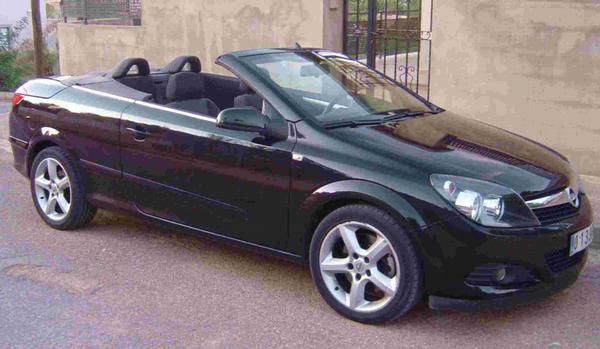 SE VENDE OPEL ASTRA TWIN TOP ENJOY 1.9 CDTI  150 CV