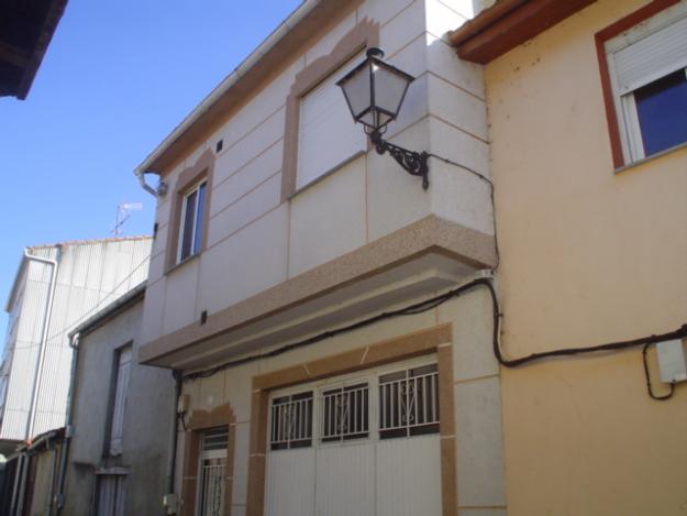 Inmobiliaria Fincas Saviñao , vende casa en el centro de Monforte de Lemos