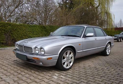 Jaguar XJR 2001  - 363 CV!!