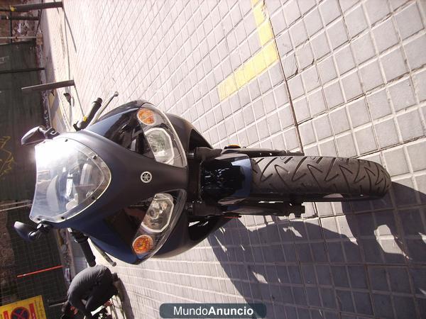 Vendo moto Yamaha TZR en muy buen estado.