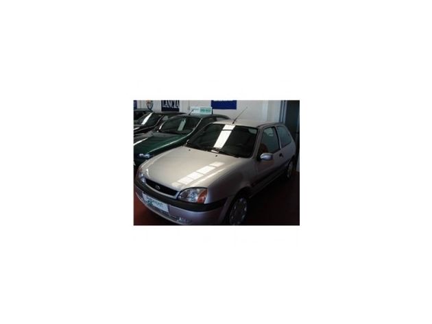 FORD FIESTA 1.3I TREND