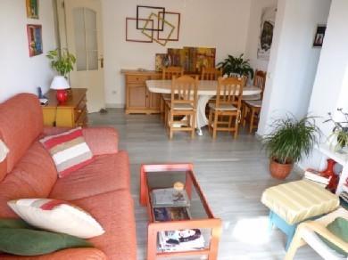 Apartamento con 3 dormitorios se vende en Marbella, Costa del Sol